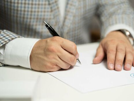 Украина внесла в черный список деятелей культуры еще 21 россиянина