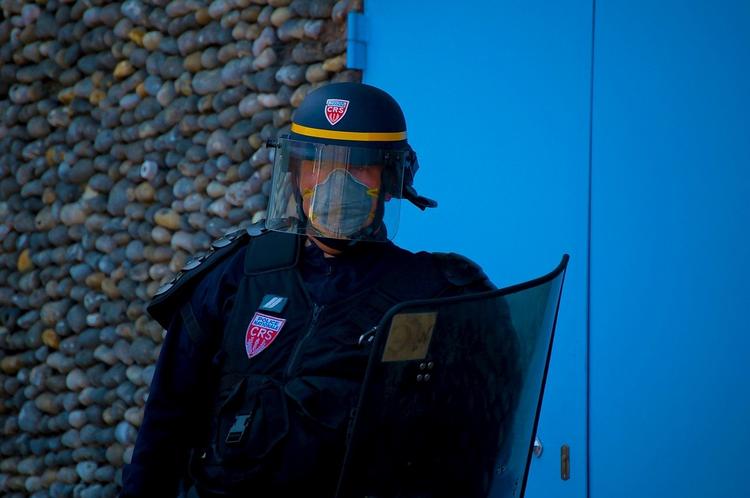 Франция изменила правила въезда для всех иностранных туристов. Германия изолирует непривитых