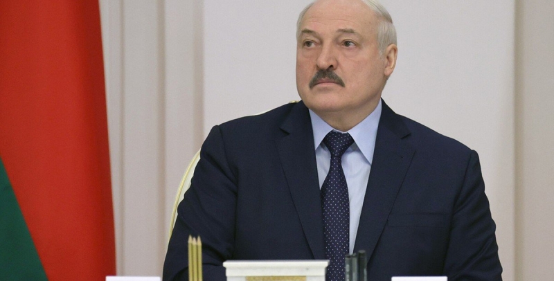 Лукашенко предложил Конституцию суверенной Белоруссии