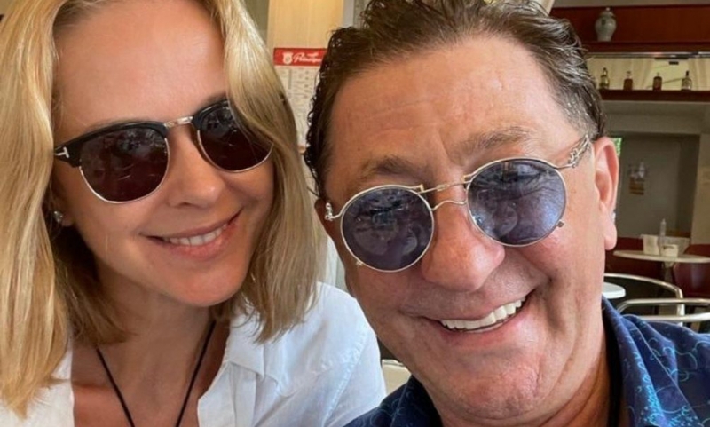 Прощальный подарок: Лепс перед разводом оставил жене ювелирную компанию с выручкой в 18 млн рублей