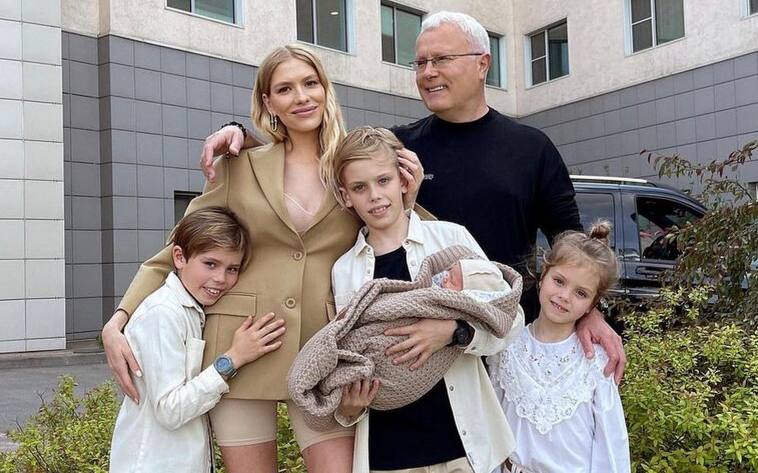 «Обустраиваемся в новом доме»: Перминова вернулась в Россию и забрала детей у олигарха Лебедева