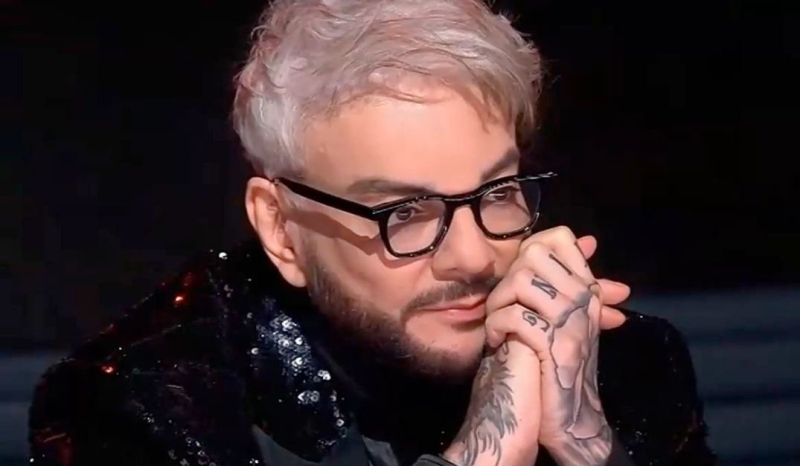 Филипп Киркоров весь в чёрном расплакался на съемках шоу «Маска» из-за покойного отца: «Это тяжелый вечер» — БлокнотРУ — Филипп Киркоров новости. Новости Филипп Киркоров. Филипп Киркоров. Филипп Киркоров последние новости. Филипп Киркоров последние новости. Филипп Киркоров последние новости сегодня. Новости шоу бизнеса. Новости шоу-бизнеса. Новости шоу бизнеса России. Новости шоу-бизнеса России. Шоу бизнес России свежие новости. Шоу-бизнес России свежие новости.