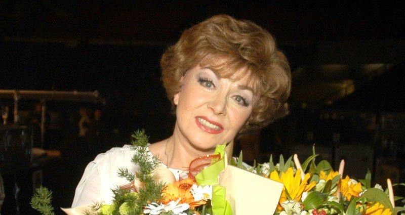 Стало известно о плачевном состоянии Эдиты Пьеха: подробности — БлокнотРУ — Новости шоу-бизнеса. Новости шоу-бизнеса России сегодня. Новости шоу-бизнеса России. Новости шоу-бизнеса России сегодня 2025. Новости шоу бизнеса России сегодня. Новости шоу-бизнеса россии сегодня 2025. Последние новости шоу бизнеса России. Шоу бизнес России сегодня.