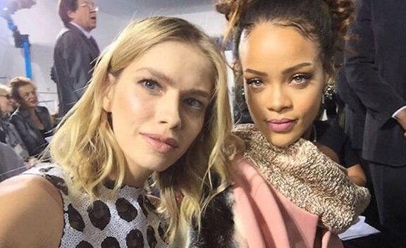 Игнорит Рианну и раздает советы по выбору отелей: Лена Перминова обнародовала переписку с голливудской звездой