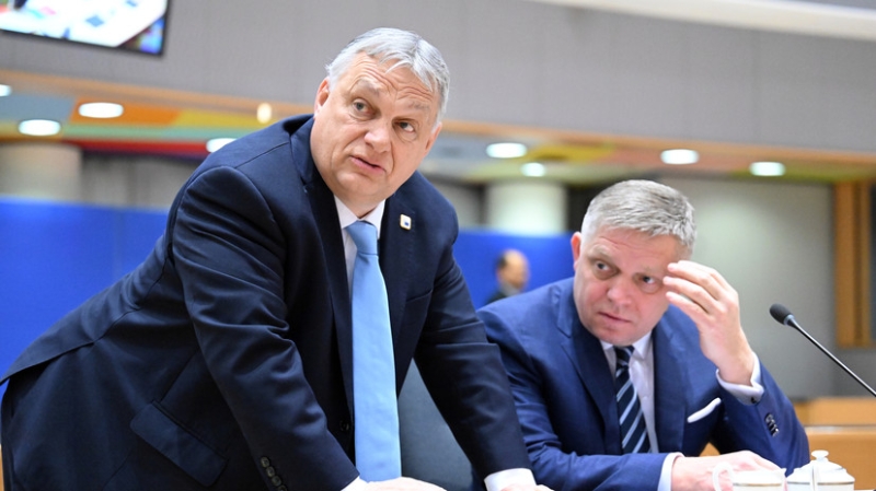 Politico: в ЕС боятся объединения Орбана, Фицо и Симиона против помощи Украине