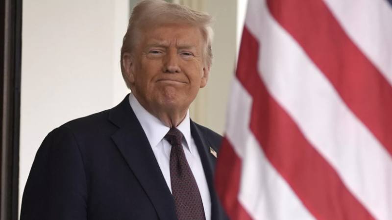 Трамп выразил желание встретиться с главой Еврокомиссии Урсулой фон дер Ляйен