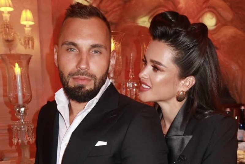 Новости шоу бизнес: муж Ксении Бородиной разозлился из-за вопроса о жизни и отдыхе за счет жены — БлокнотРУ — Новости шоу-бизнеса. Новости шоу-бизнеса России сегодня. Новости шоу-бизнеса России. Новости шоу-бизнеса России сегодня 2025. Новости шоу бизнеса России сегодня. Новости шоу-бизнеса россии сегодня 2025. Последние новости шоу бизнеса России. Шоу бизнес России сегодня.