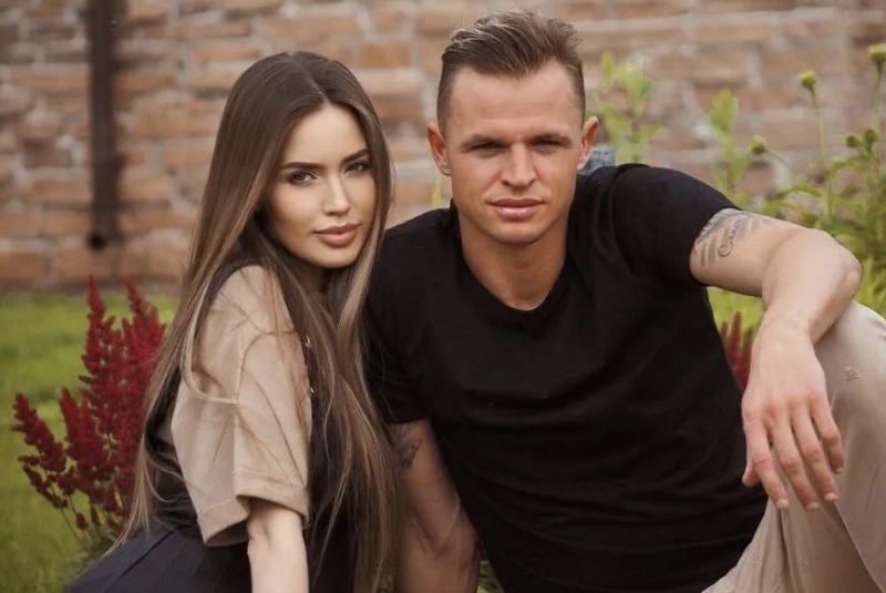 Новости шоу-бизнеса. «В любой непонятной ситуации — рожай»: Костенко удивила реакций на флирт Тарасова с другими девушками