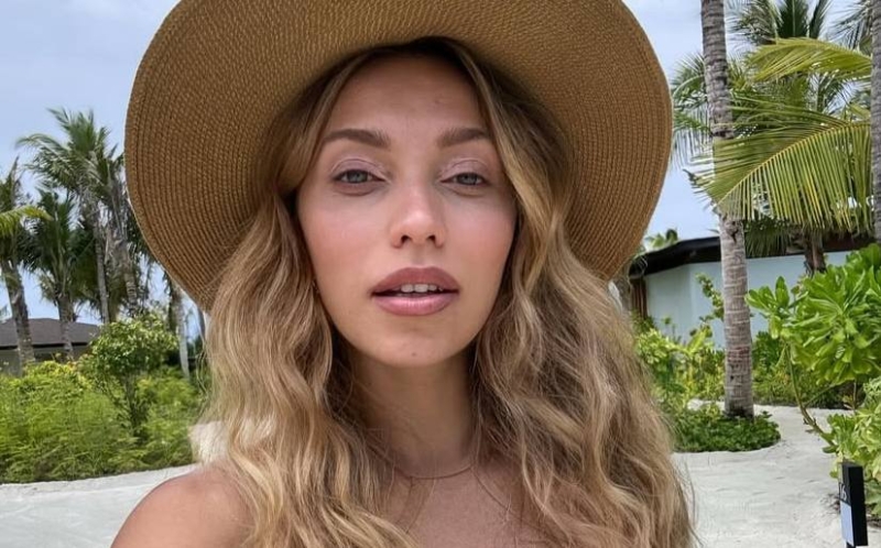 Новости шоу-бизнеса. Регина Тодоренко стала мамой в третий раз: первые кадры