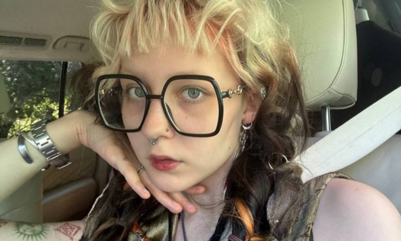 Новости шоу-бизнеса: 18-летняя дочь Глюкозы шокировала Сети новым имиджем — БлокнотРУ — Новости шоу-бизнеса. Глюкоза новости. Новости Глюкоза. Новости шоу-бизнеса России сегодня. Новости шоу-бизнеса России. Новости шоу-бизнеса России сегодня 2025. Новости шоу бизнеса России сегодня. Новости шоу-бизнеса россии сегодня 2025. Последние новости шоу бизнеса России. Шоу бизнес России сегодня.