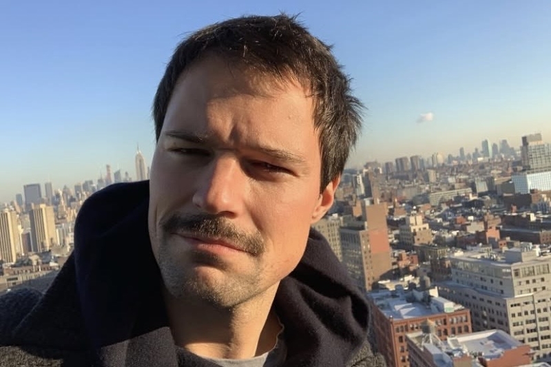 Козловский улетел в США на 6-летие дочери, которую бросил сразу после рождения